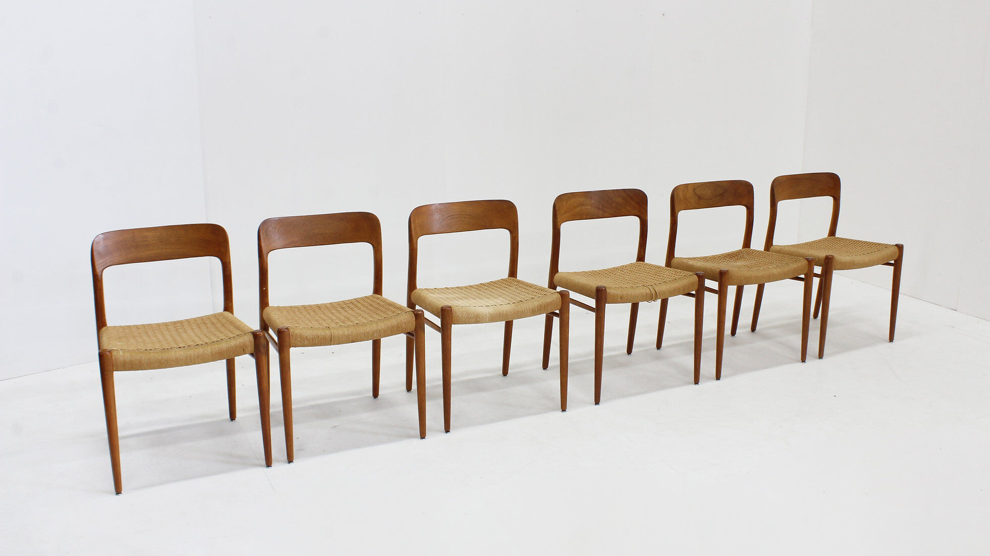 Chaises de salle à manger vintage Modèle 75 par Niels Otto Møller en papercord, ensemble de 6