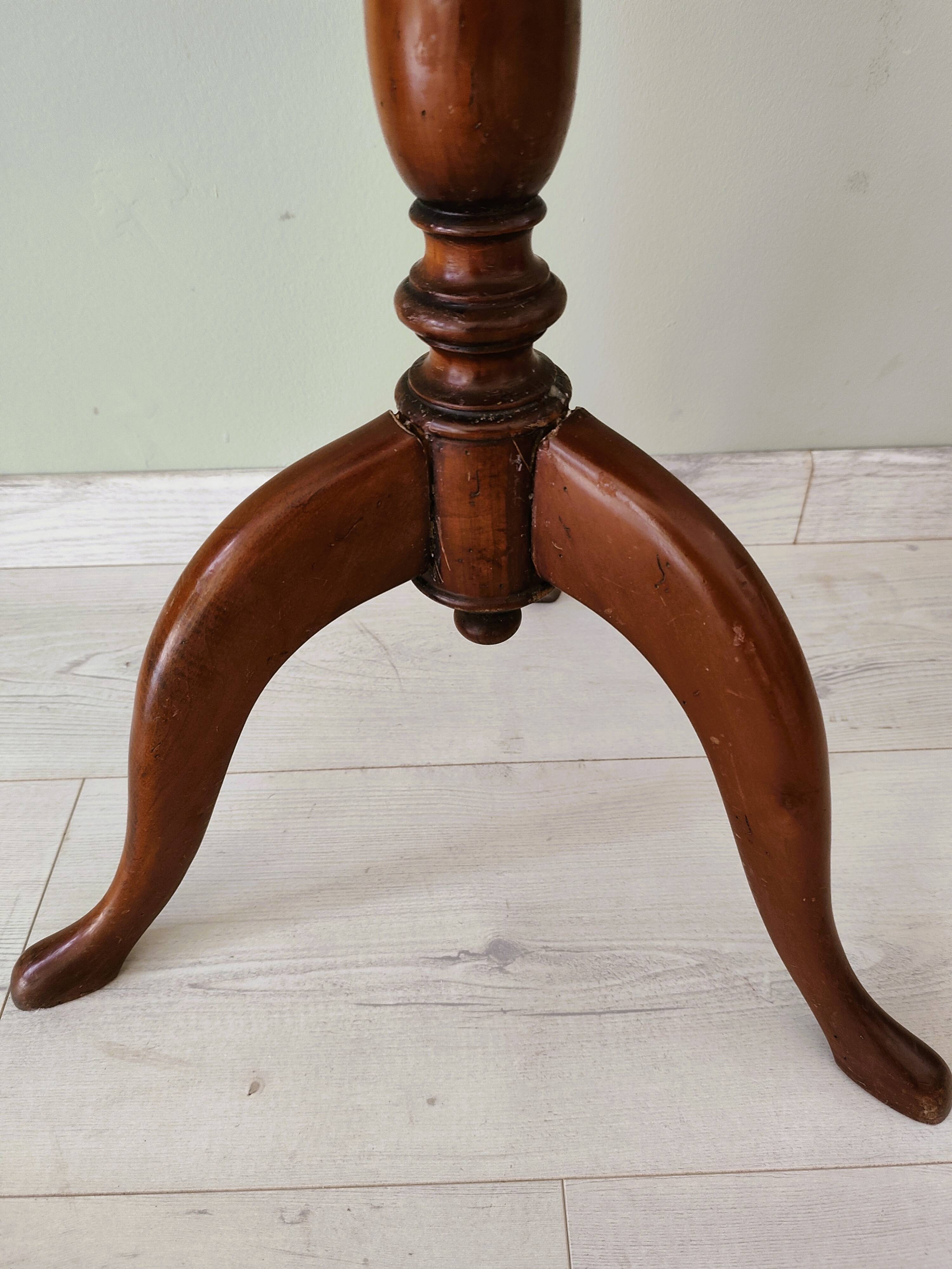 Antique tripod table