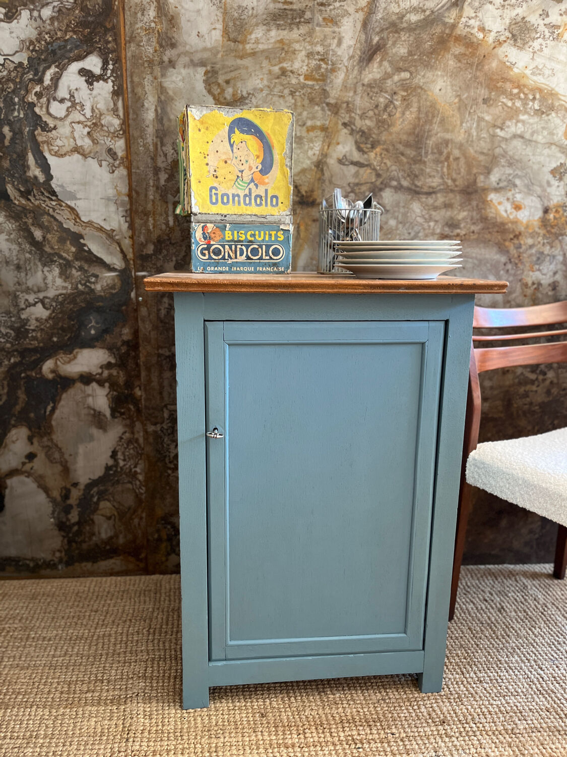 Buffet ancien bleu zingueur