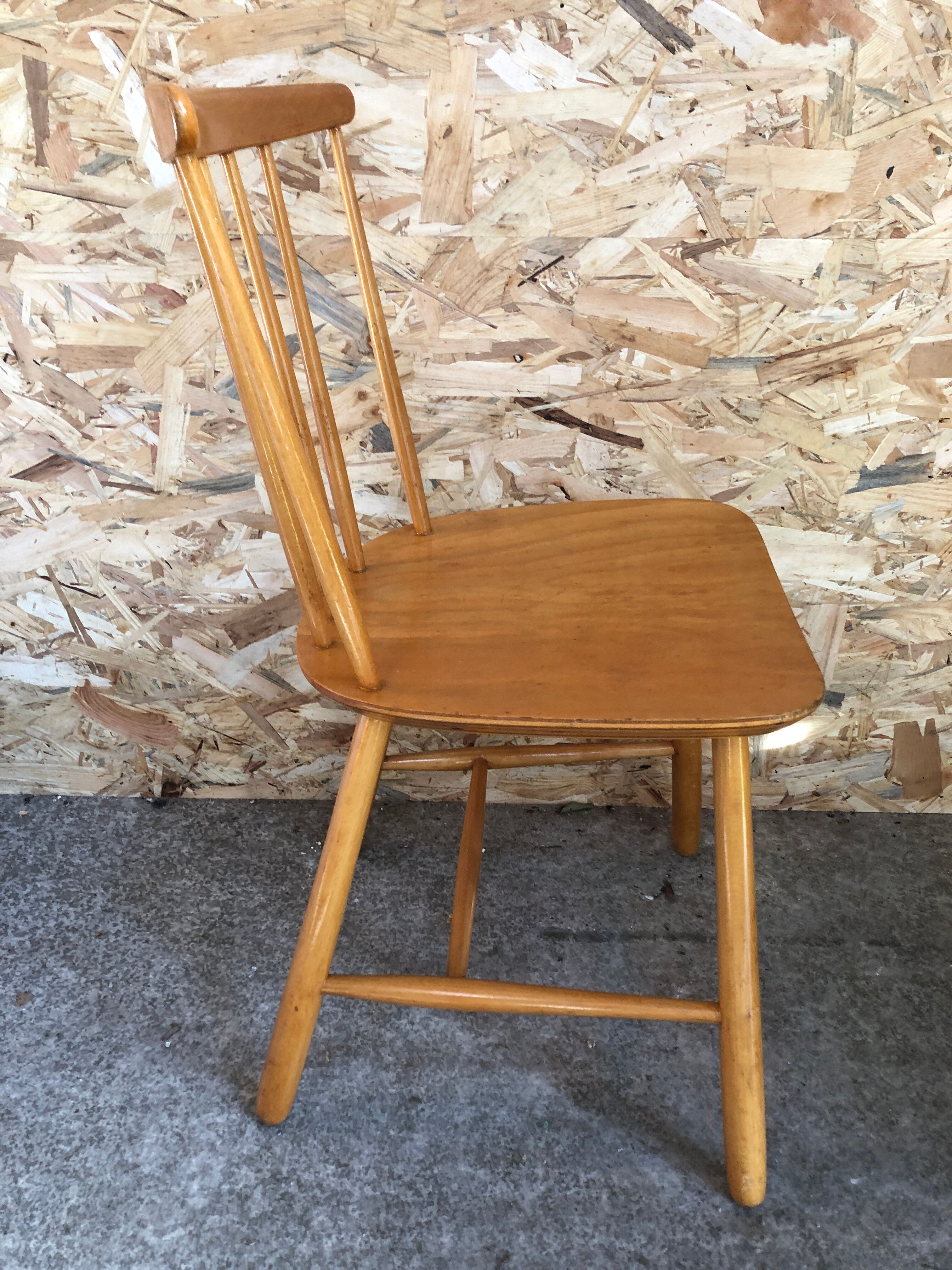 Old chair bistro