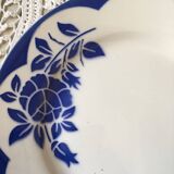 Six flowery old plates in green and blue
