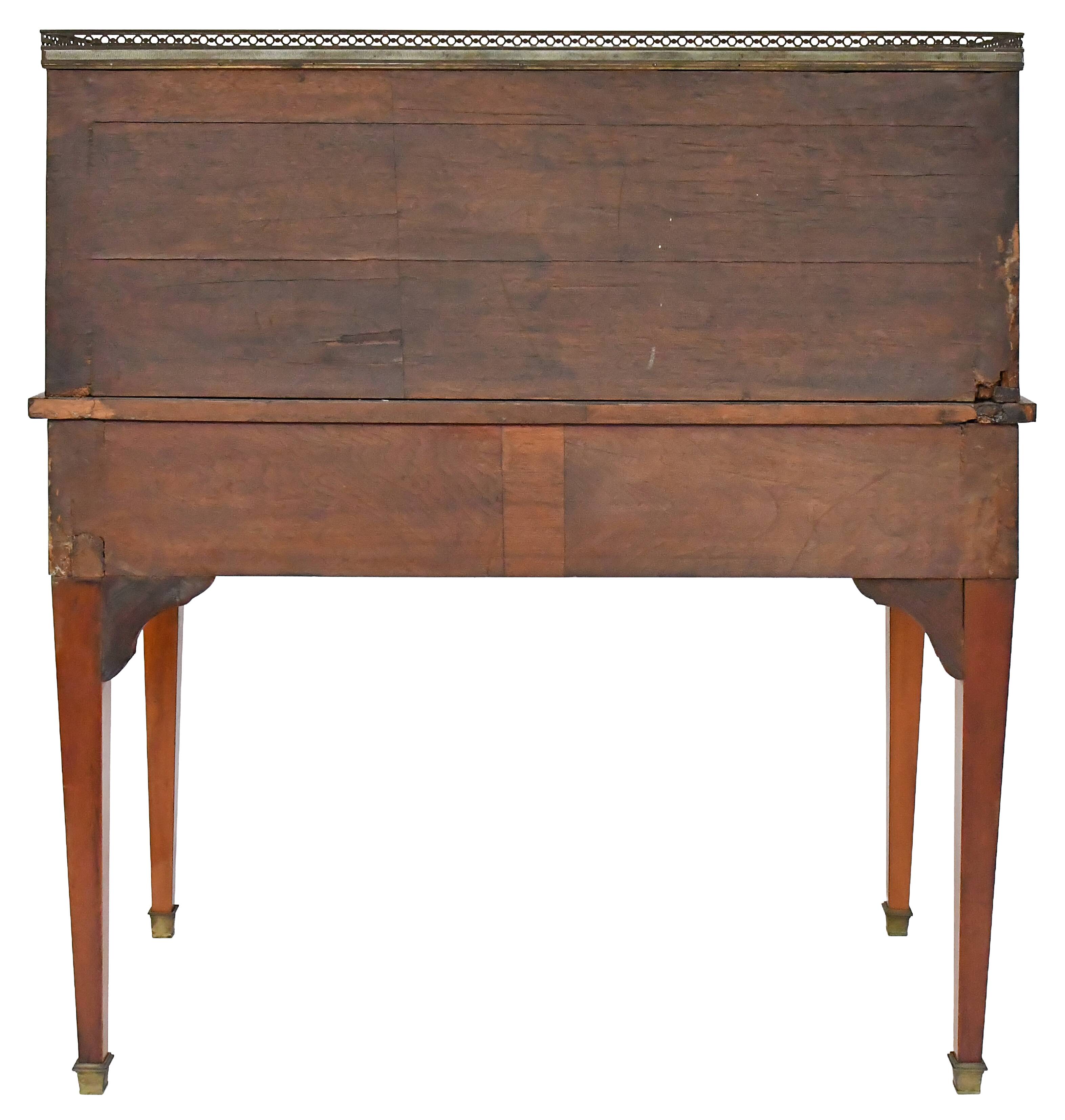 Cylinder desk in Louis XVI style
