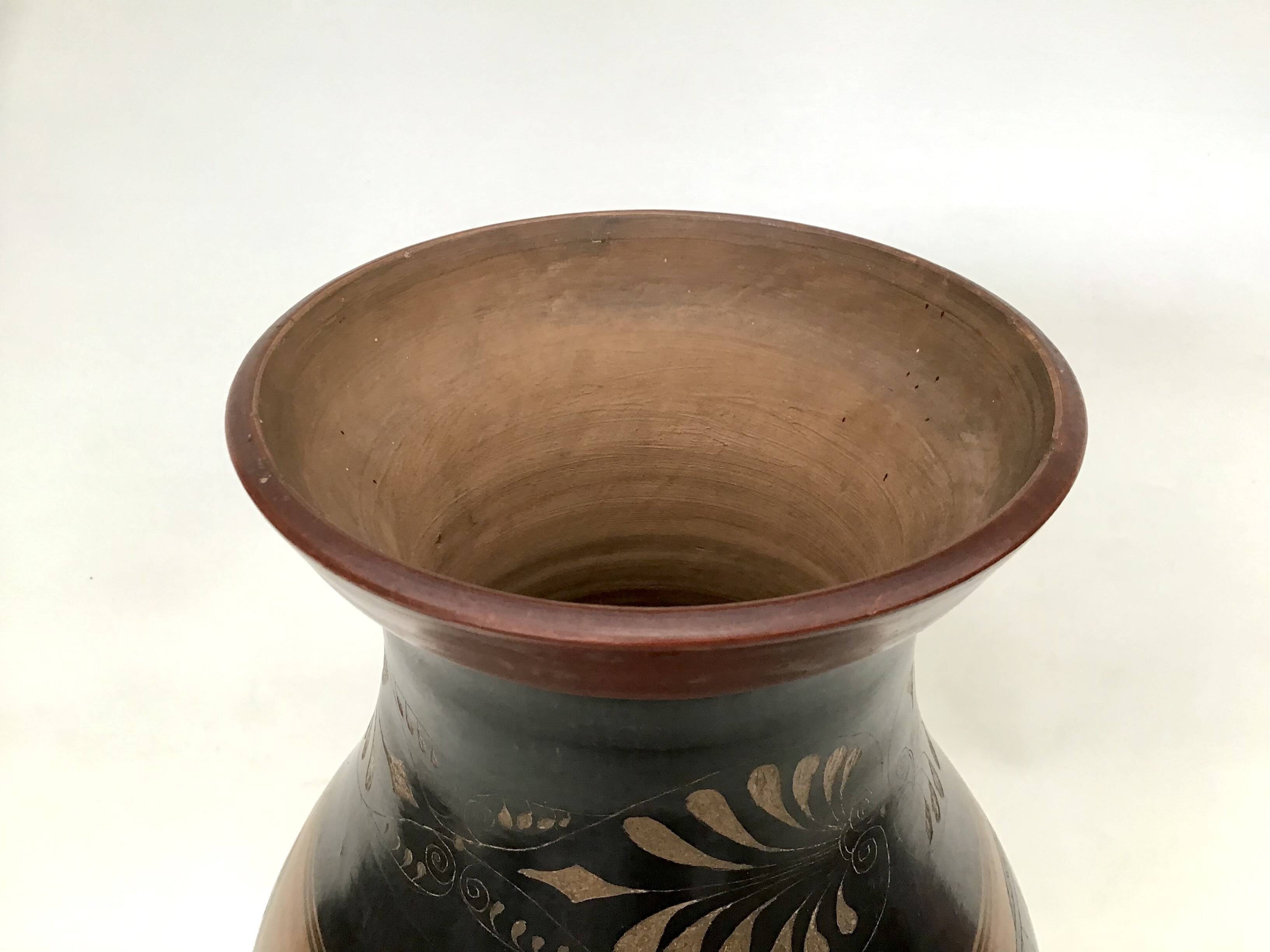 Reproduction of a Greek Attic-style black-figure vase depicting warriors