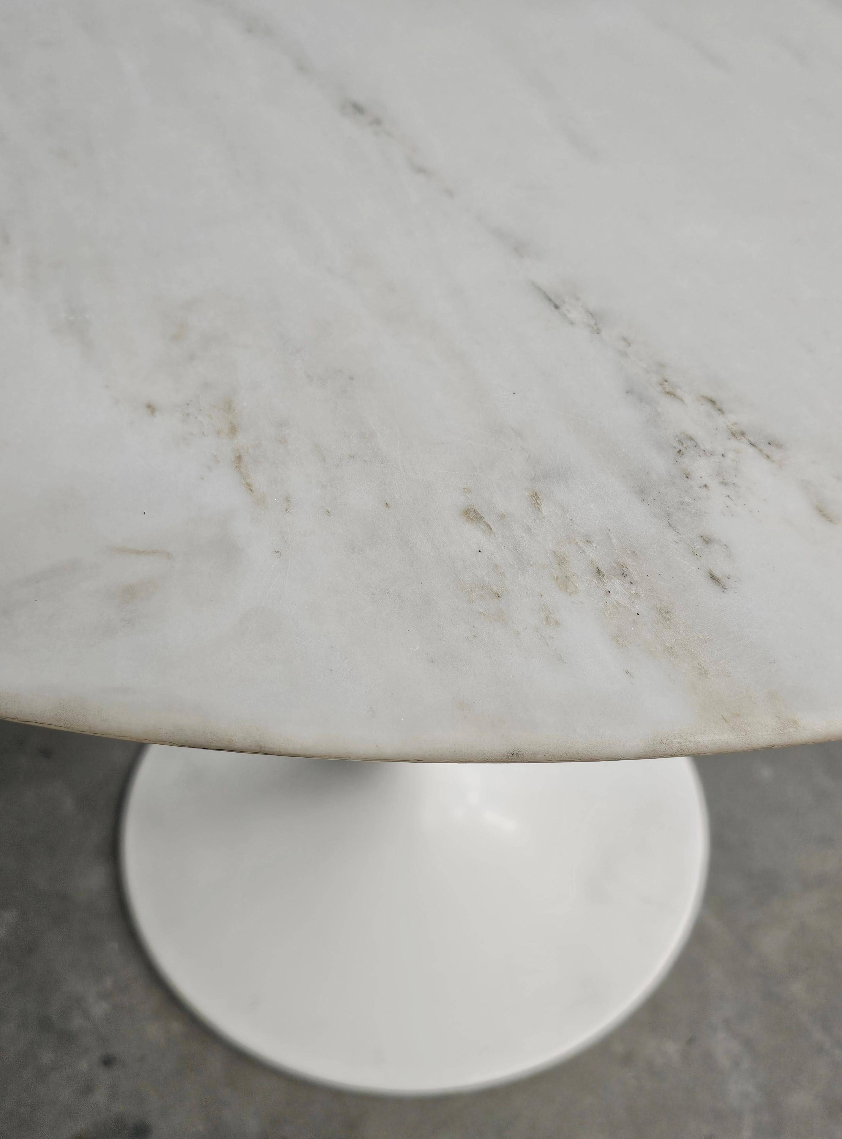 Tulip dining table with marble top by Eero Saarinen for Knoll International