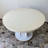 Läsko vintage extendable dining table in white color