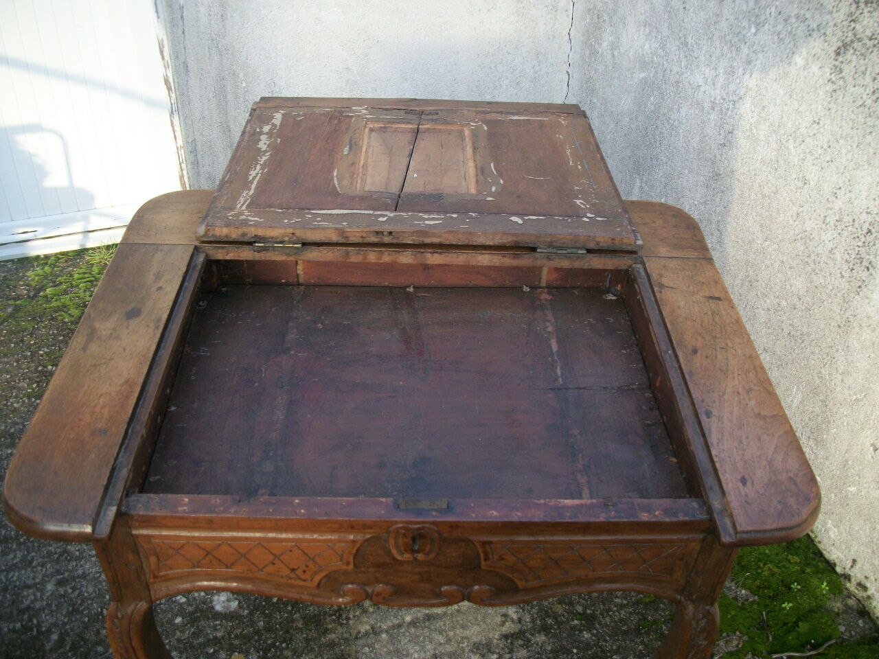Table - dressing table - desk