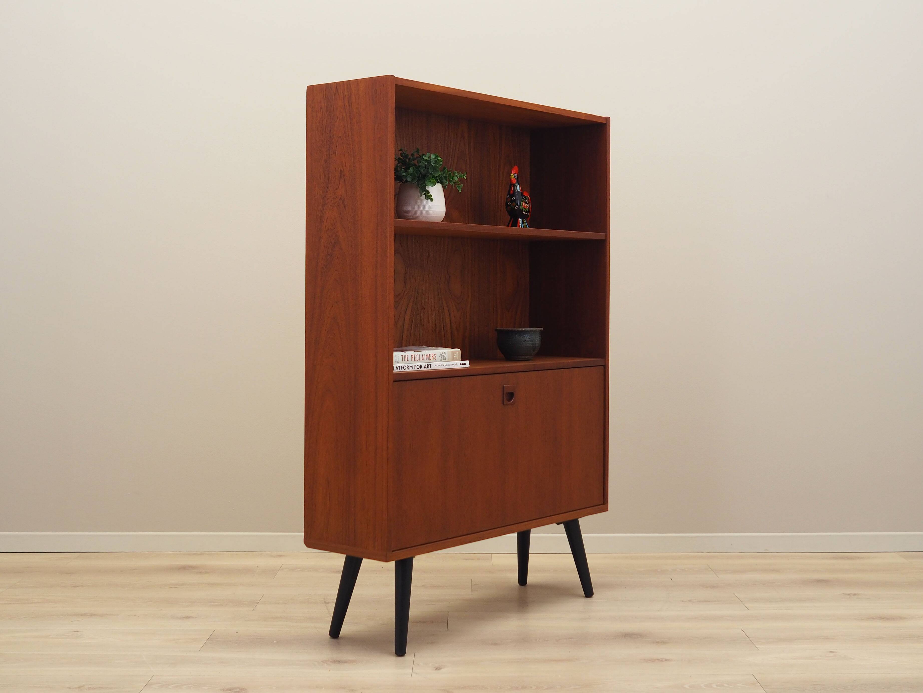 Bibliothèque en teck, design danois, années 1970, production : Danemark