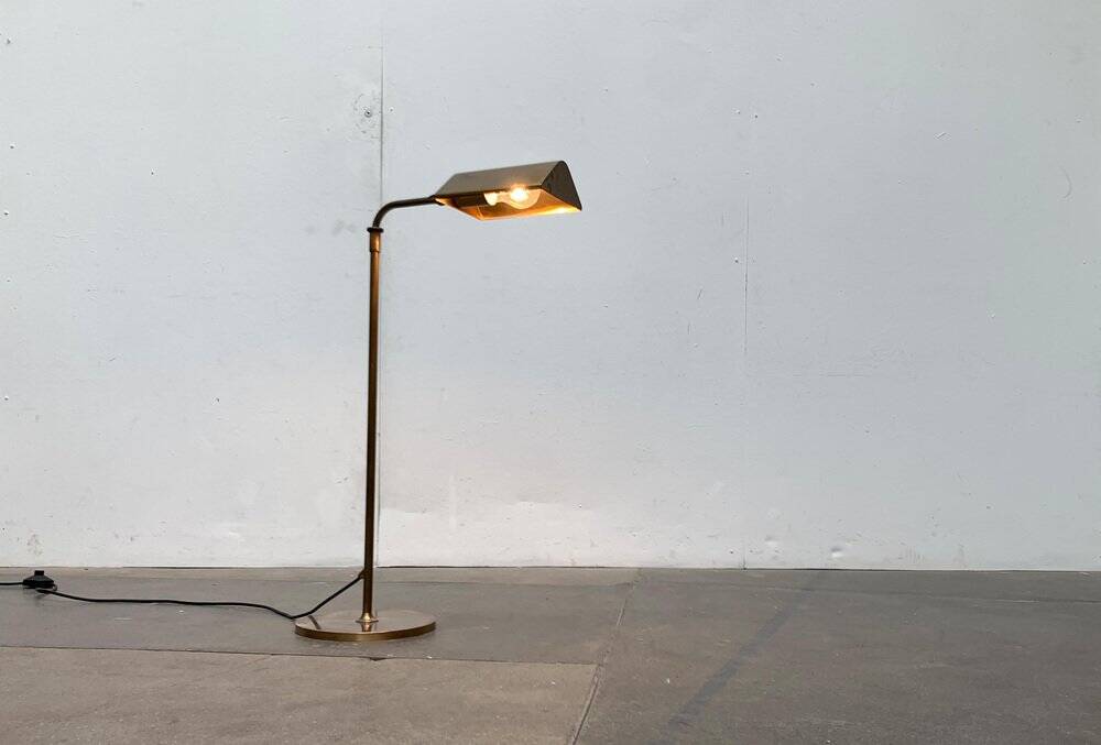 Vintage Hollywood Regency floor lamp in German brass by Florian Schulz.