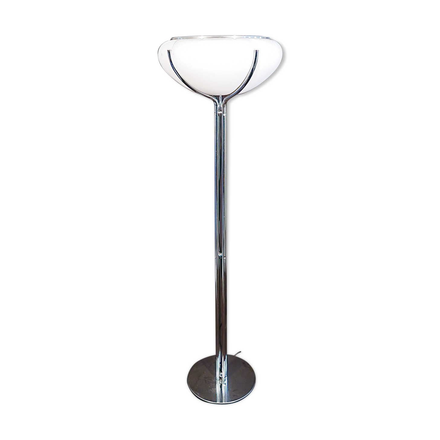 Quadrifoglio Guzzini floor lamp of Gae Aulenti