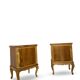 Tables de chevet italiennes en placage de noyer du milieu du siècle, années 1960.