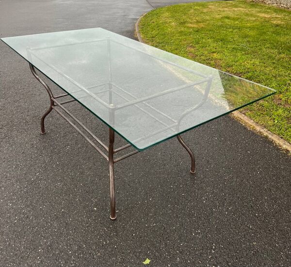 Table rectangulaire dessus verre translucide pietement metal vintage 1980
