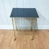 Table vinyl holder and turntable vintage record