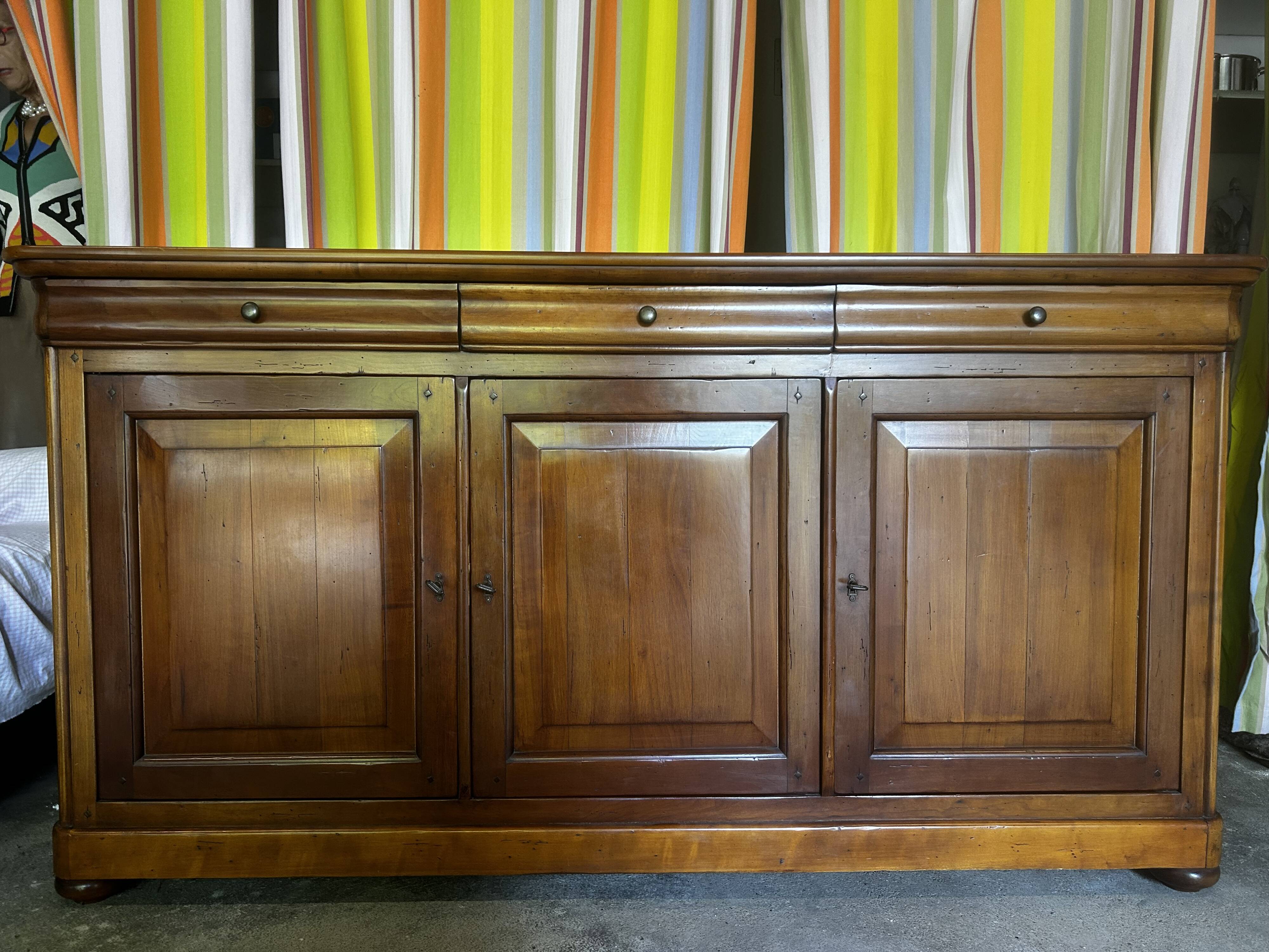 Commode en merisier