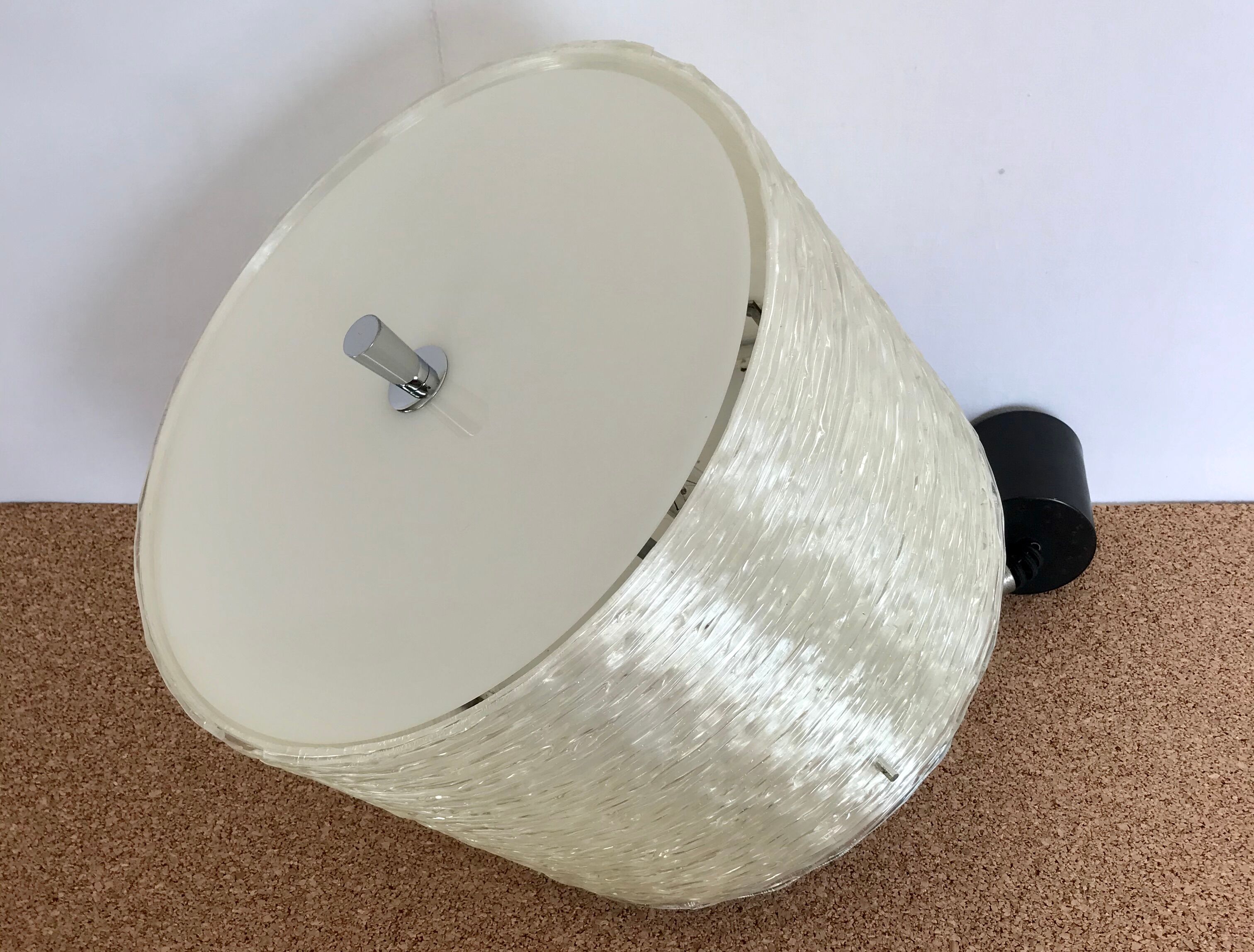 Hanging lamp goes up and down in Rotaflex 50/60 years