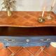 Commode vintage restaurée – peinture Annie Sloan Oxford Navy & cire cl