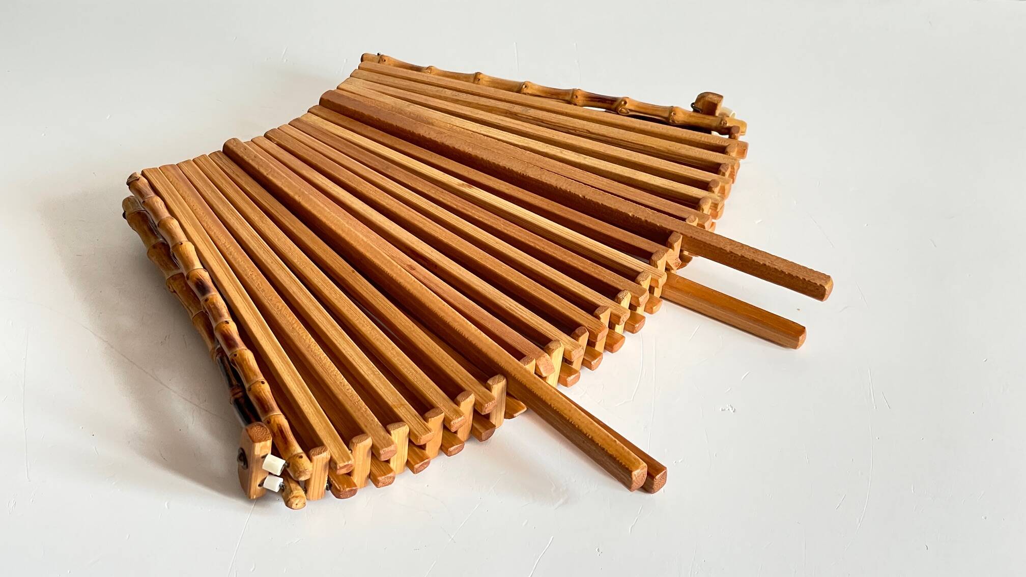 Chic folding table basket wood and bamboo vintage