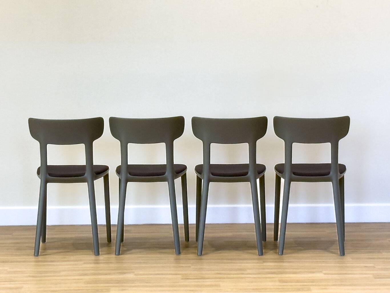 Set of 4 Canova Dining Chairs by Claus Breinholt for Infiniti – Dark Grey M