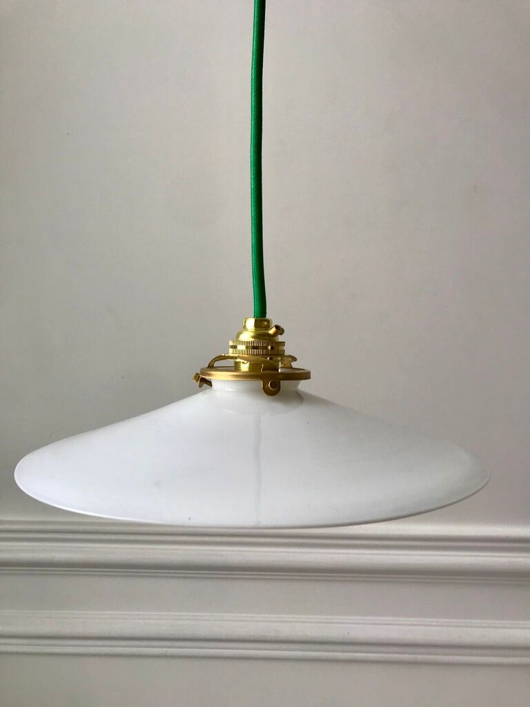 Suspension in smooth opaline green thread early twentieth century
