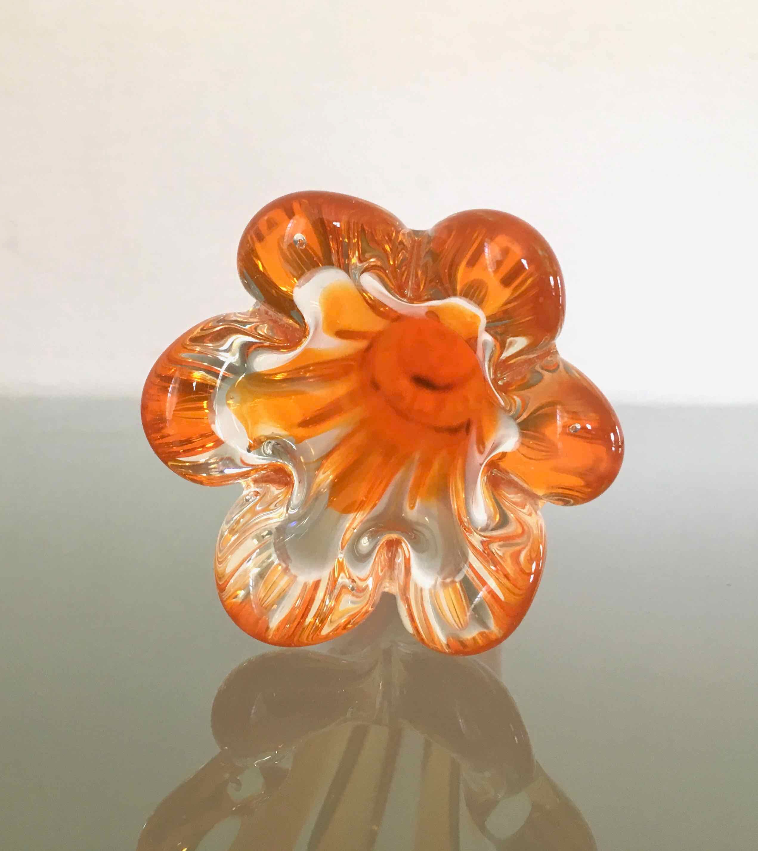 Vintage orange soliflore vase