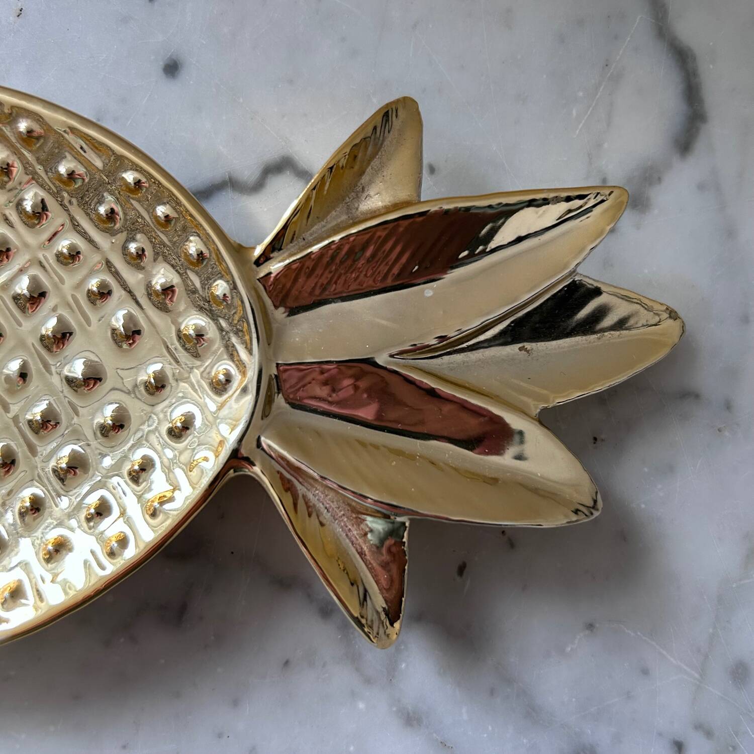 Golden pineapple catchall