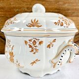 Old Longchamp vegetable soup tureen with Moustiers Olérys decor