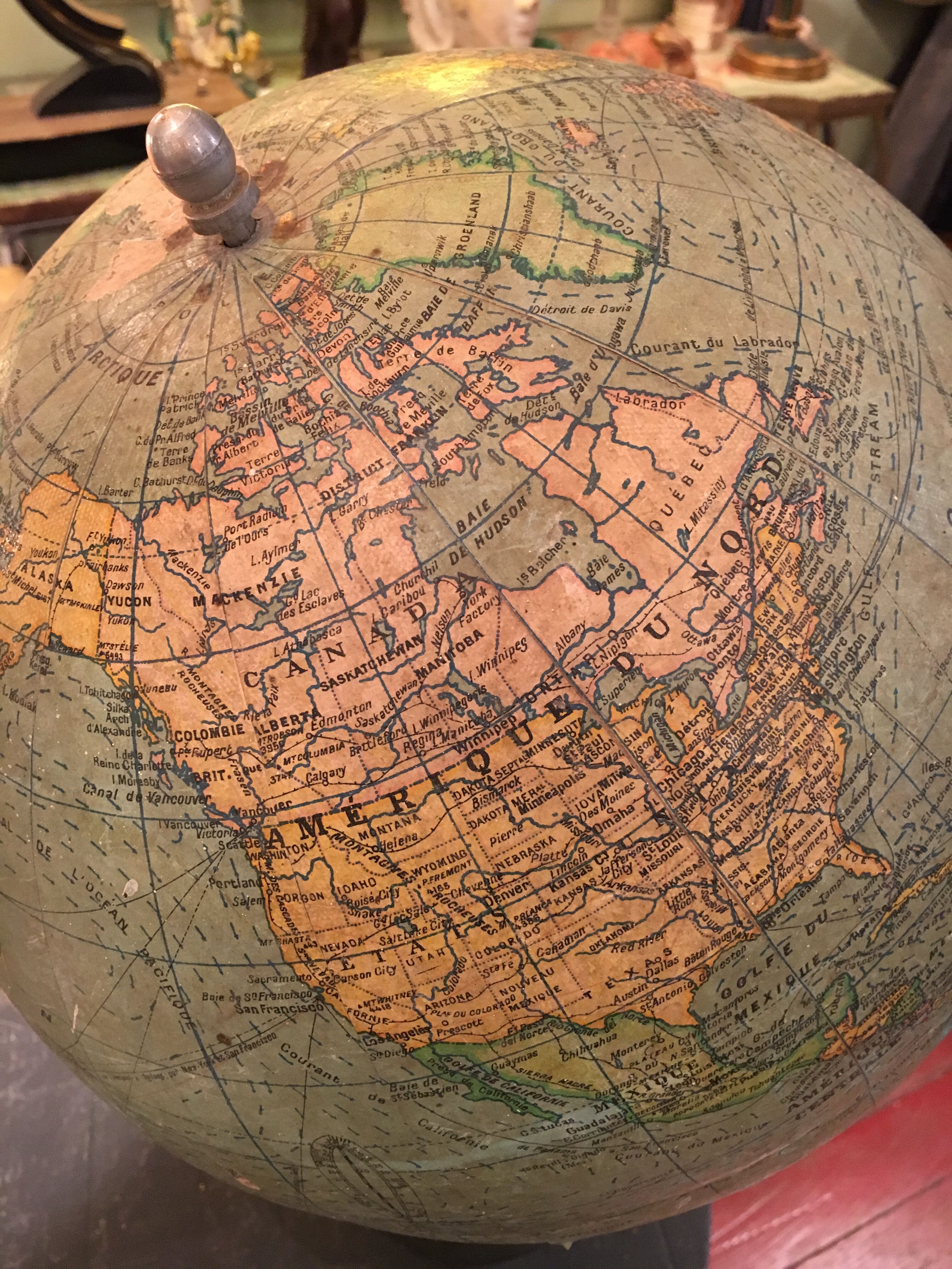 Globe-lander Girard and Barrère