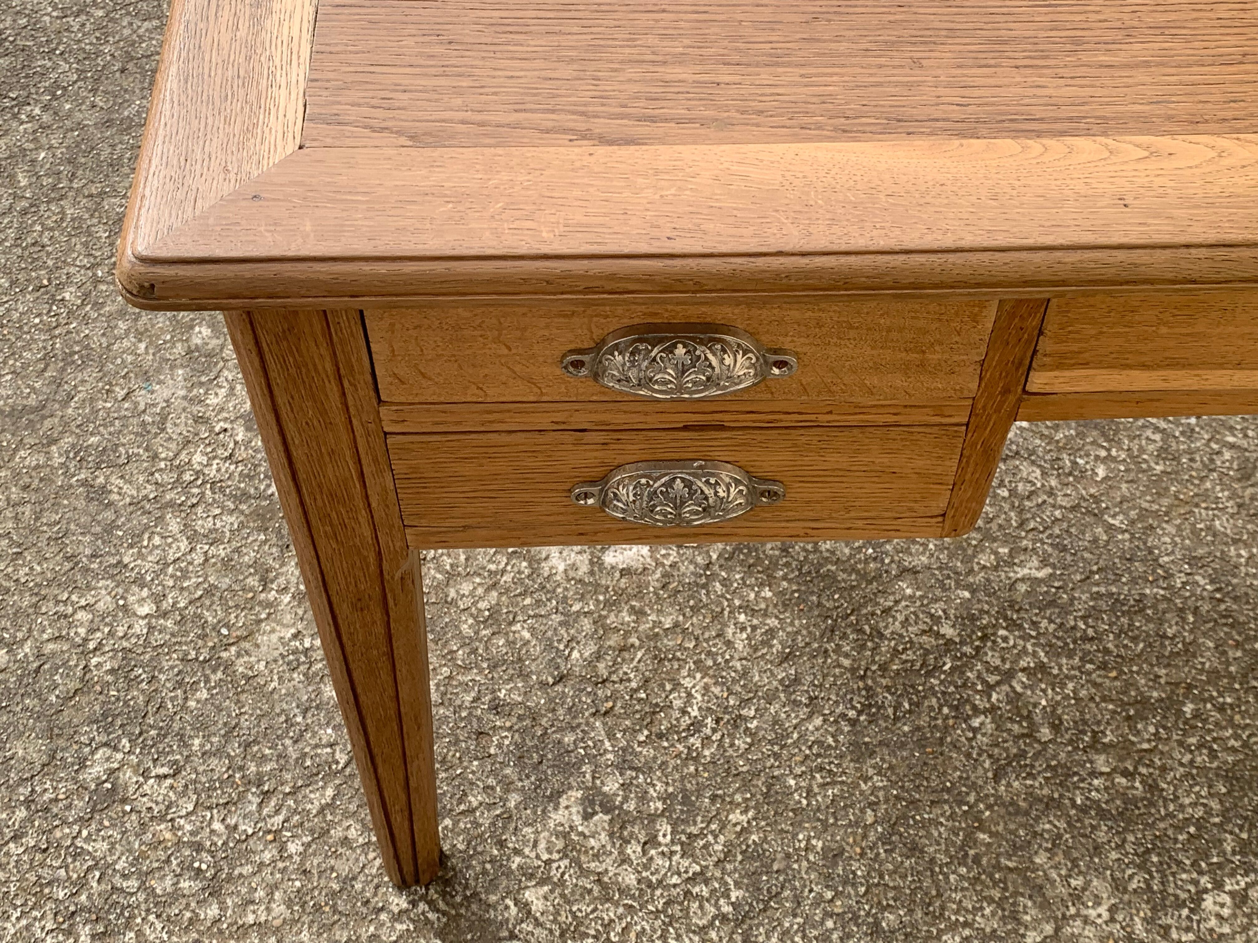 Solid desk in raw oak handles art deco shells