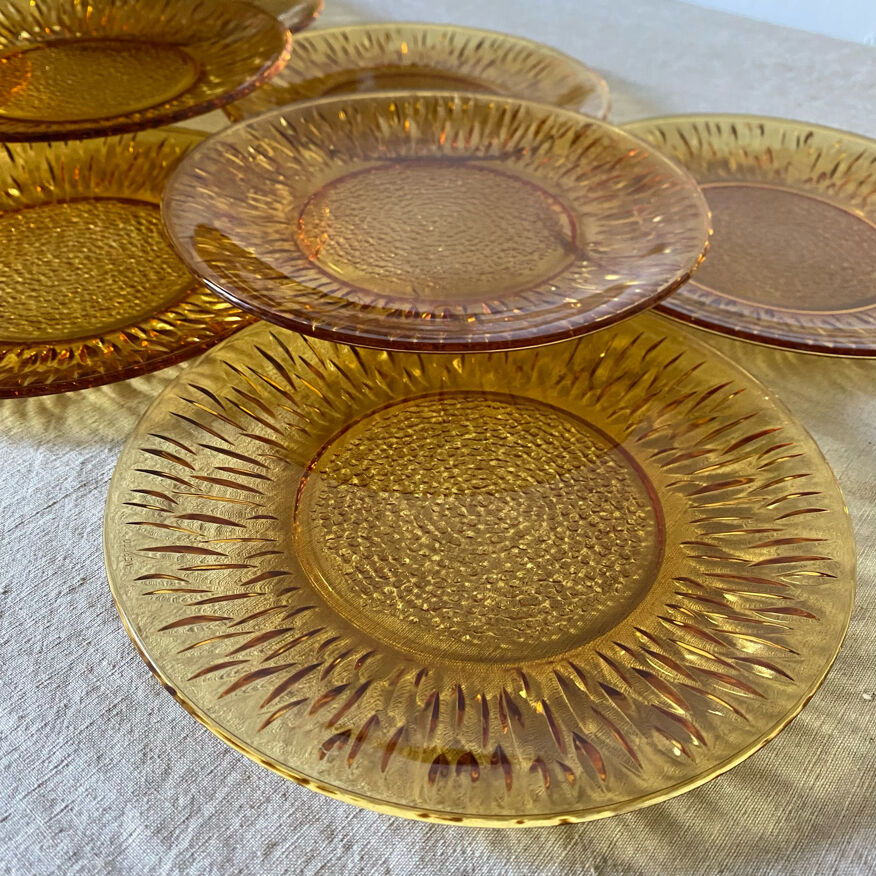 Dessert plates in amber glass 70s | Selency