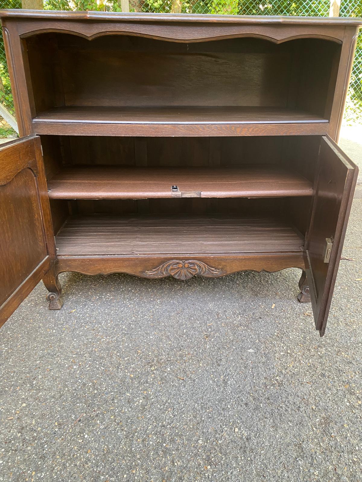 Louis XV buffet in dark oak from the 1930s.