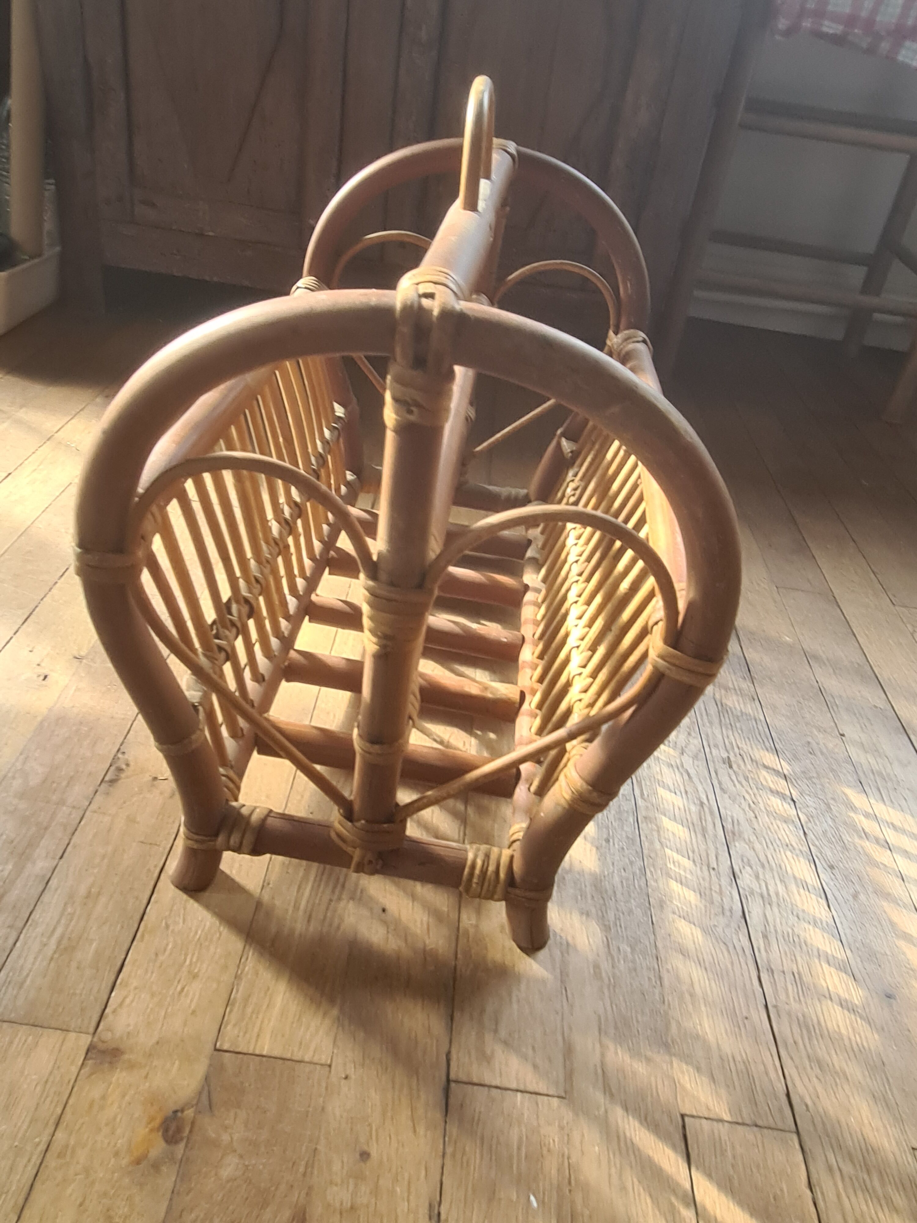 Vintage magazine holder in rattan