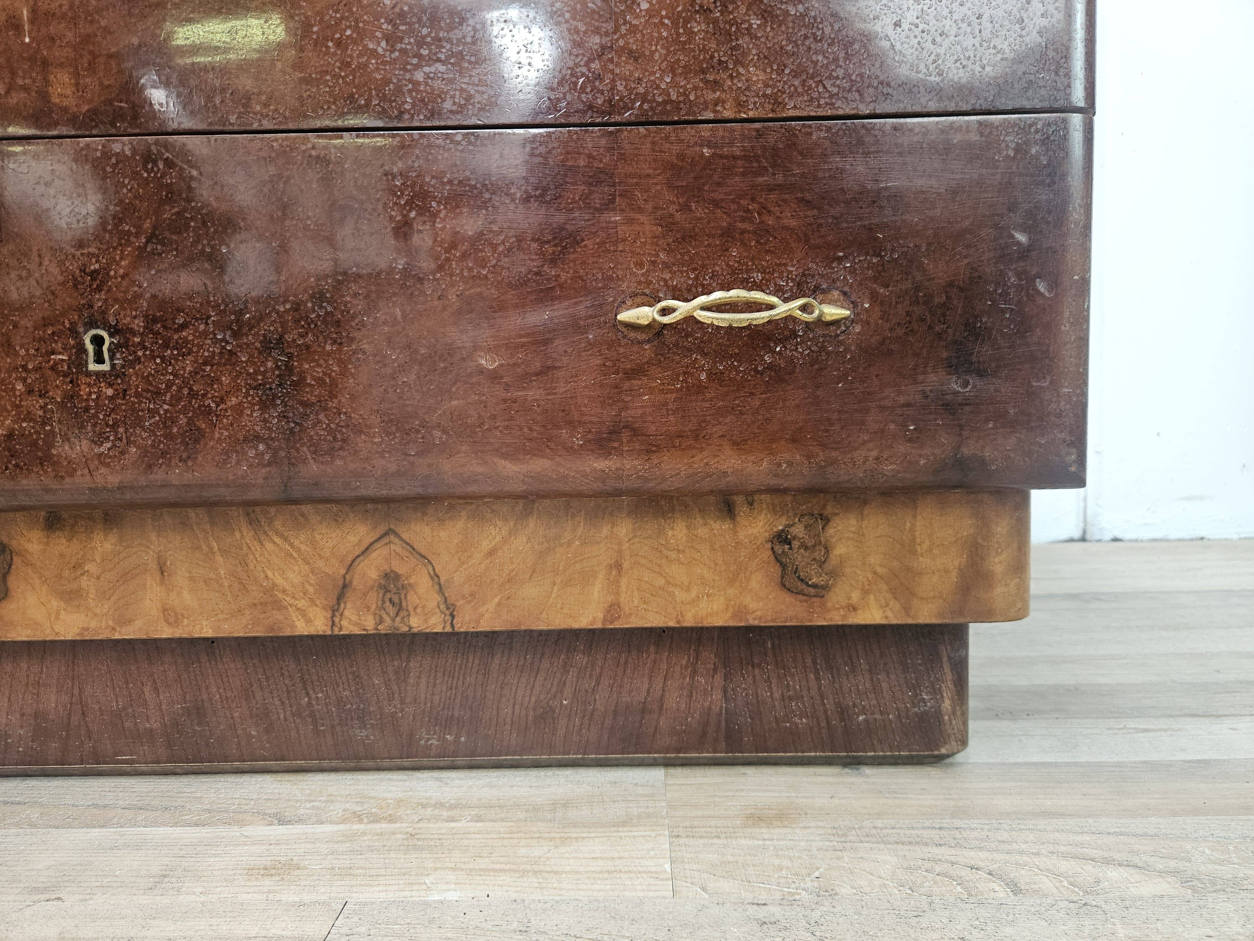 1940s Art Decò sideboard in walnut and blond walnut