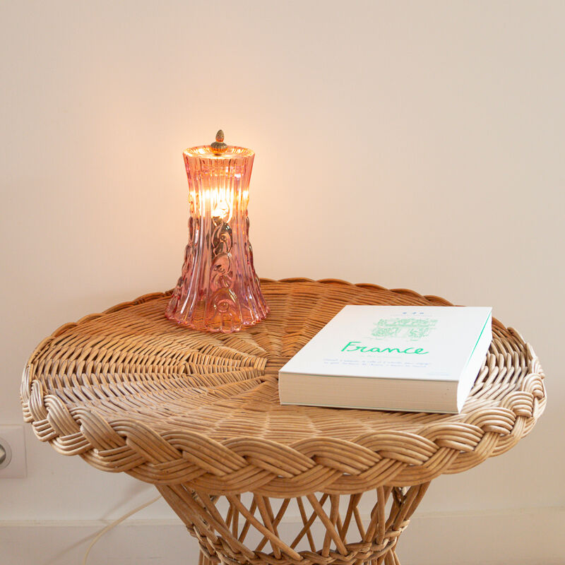 Pink chiseled glass table lamp