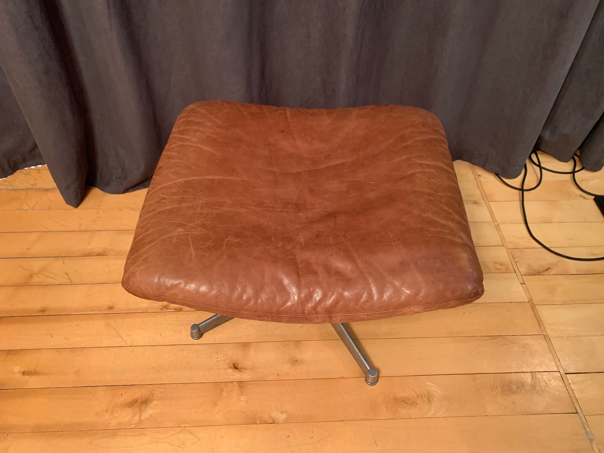 King footstool by Andre Vandenbeuck for Strässle International Switzerland 1960s