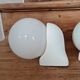 Paire d'applique en opaline blanche