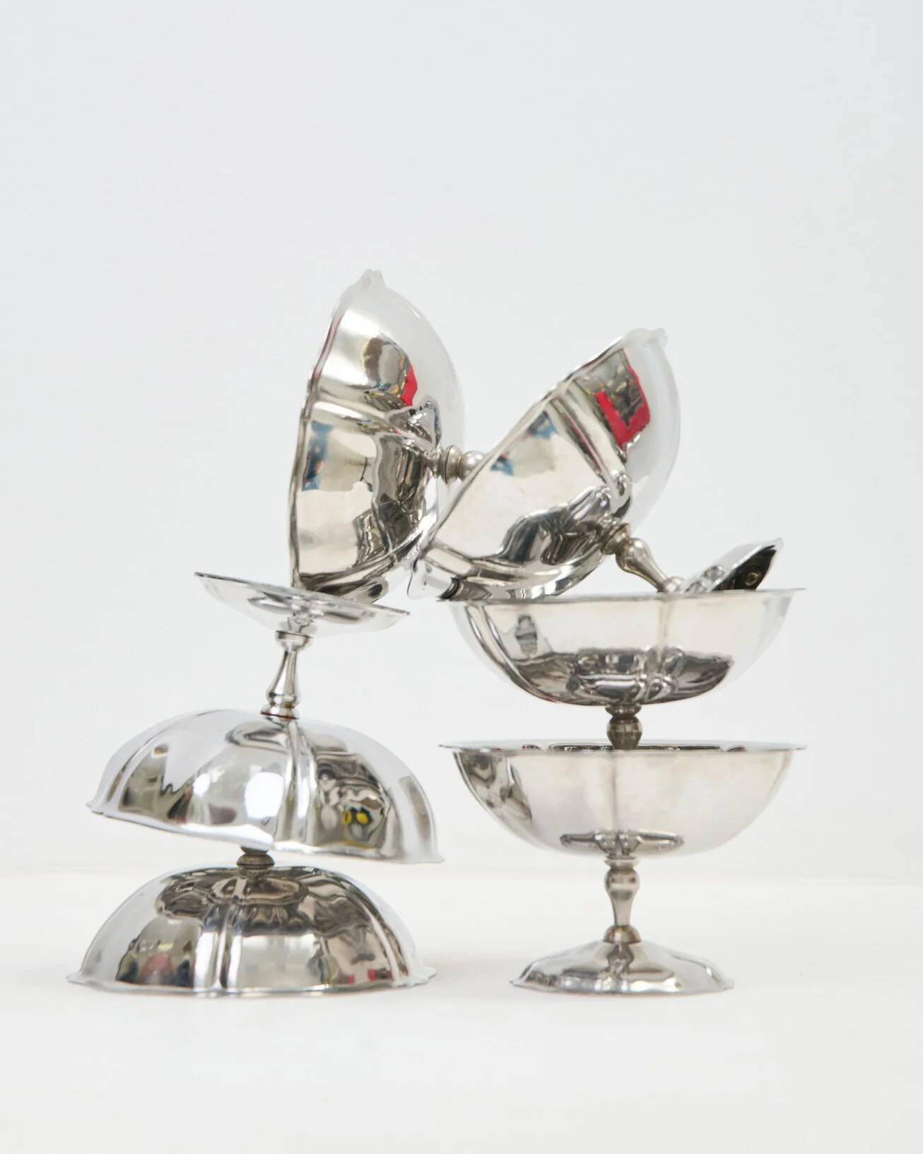 Coupes à dessert dentelées avec pied, 1970s