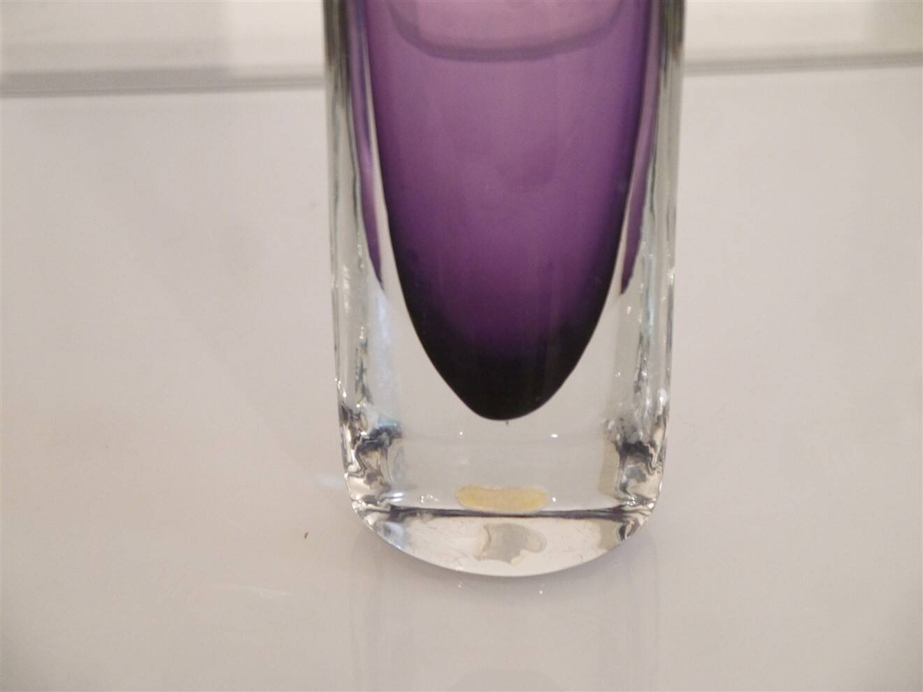 Vase scandinave sommerso violet 1960