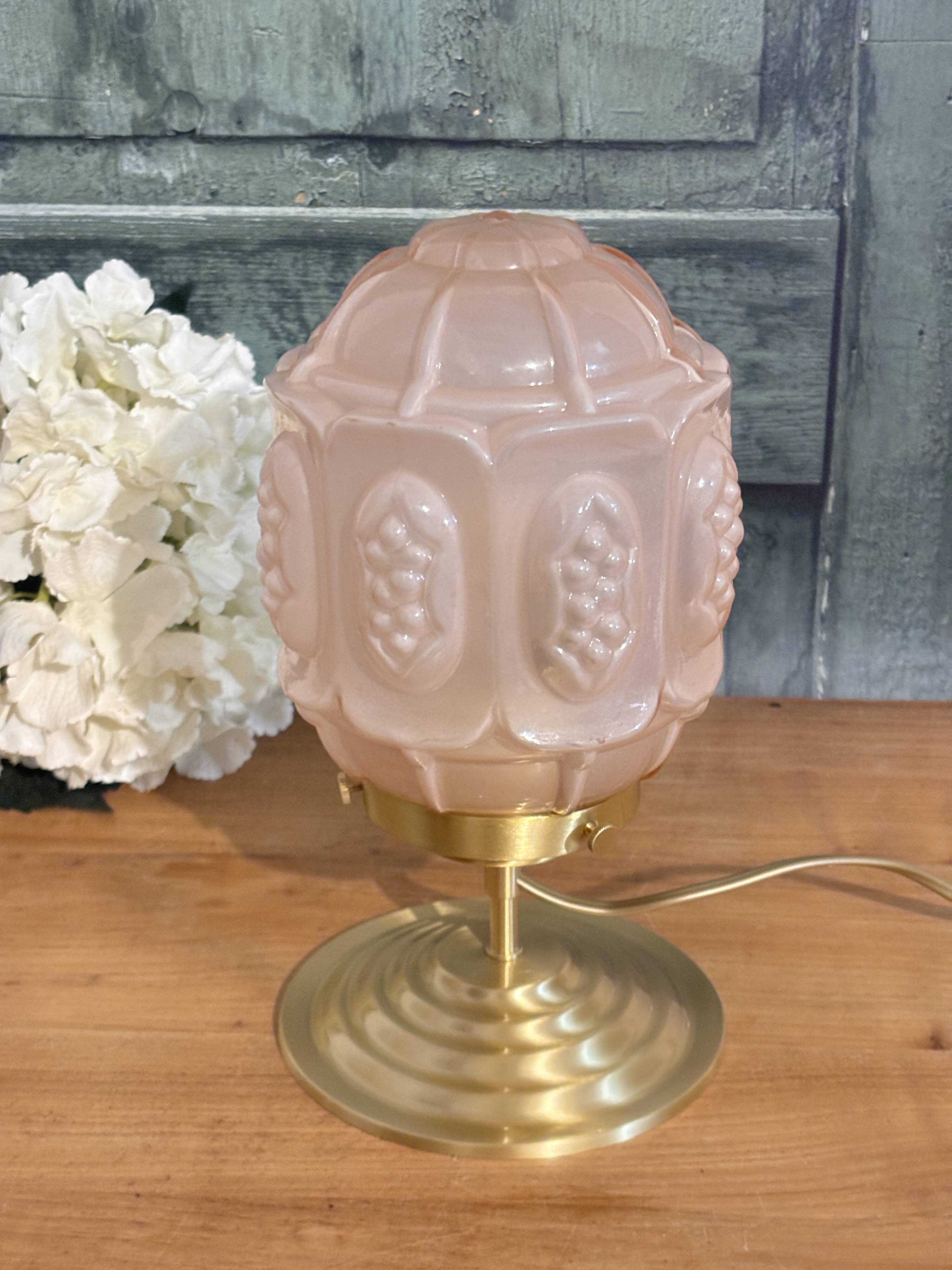 Nina table lamp