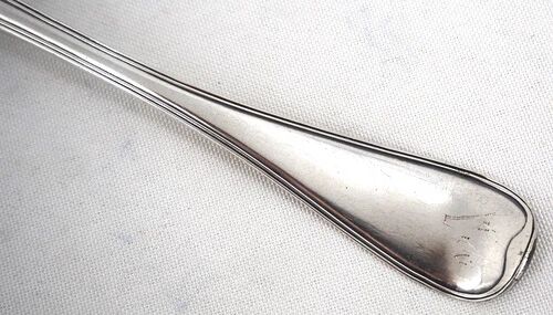 Serving spoon, silver, 18th century, straight thread pattern.