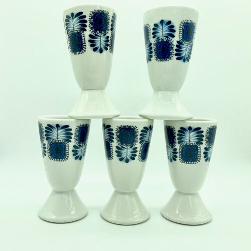Série de 5 mazagrans ou tasses en porcelaine de Limoges