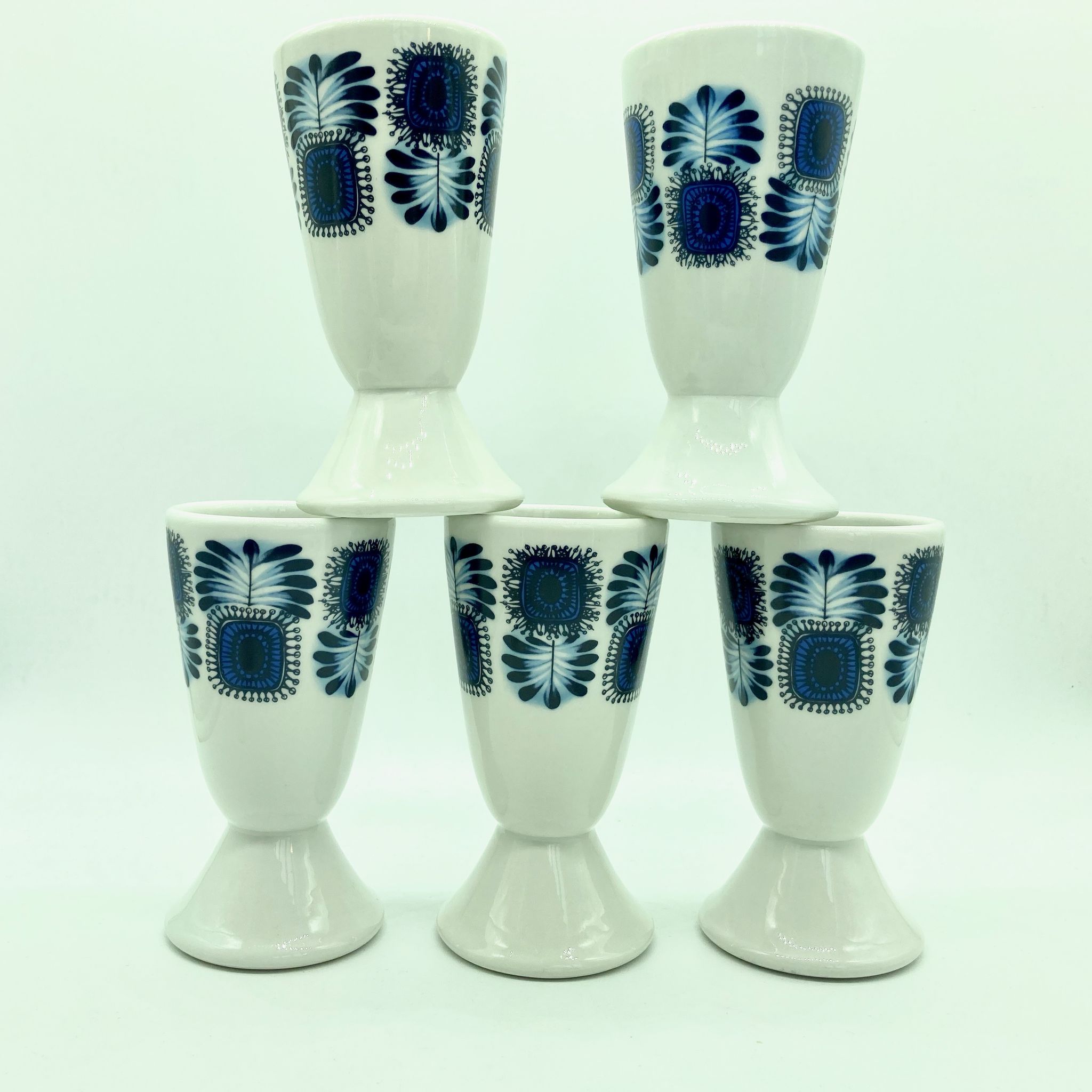 Series of 5 mazagrans or porcelain cups from Limoges