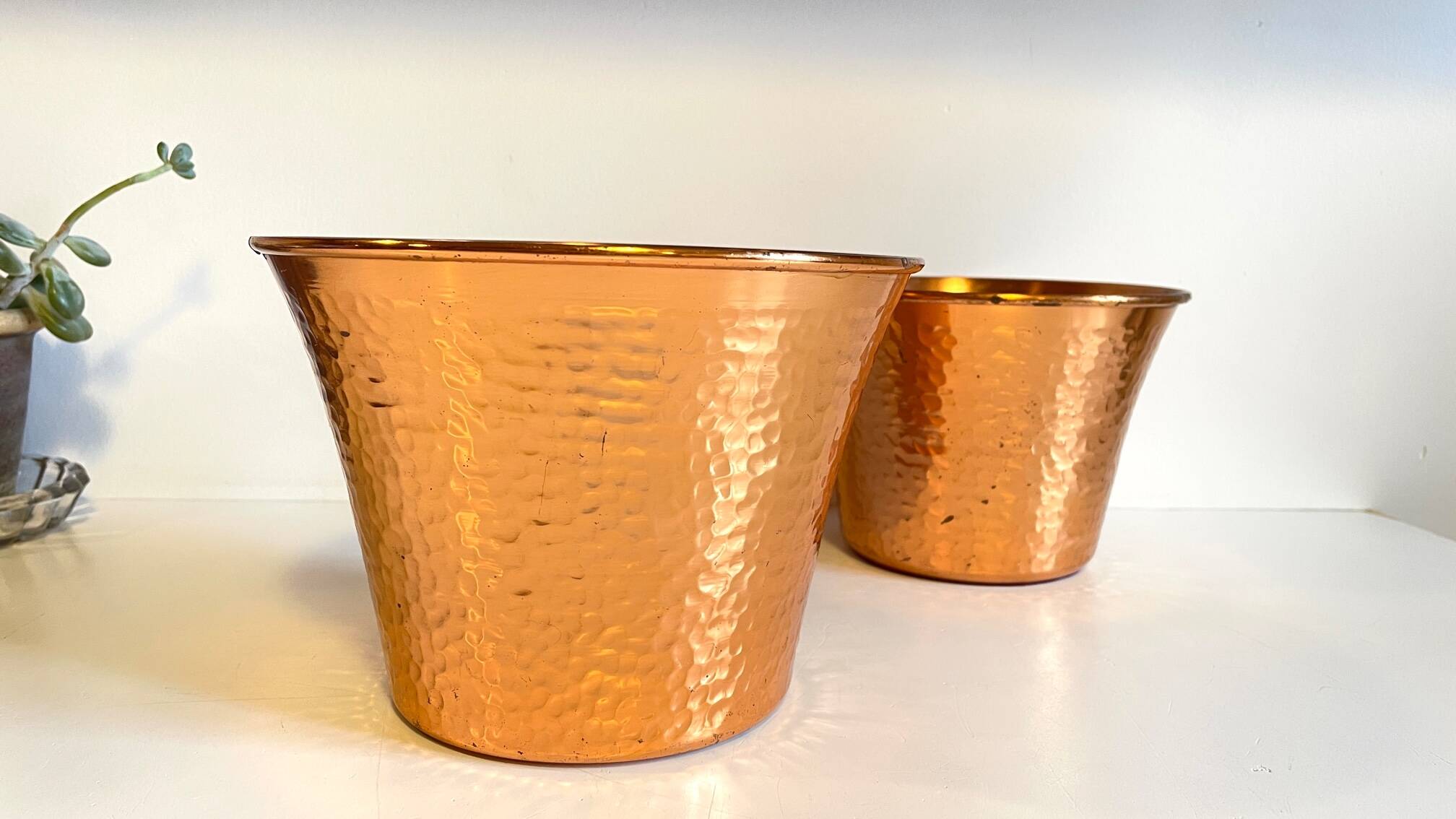 HAMMERED COPPER CACHE-POTS 1960s