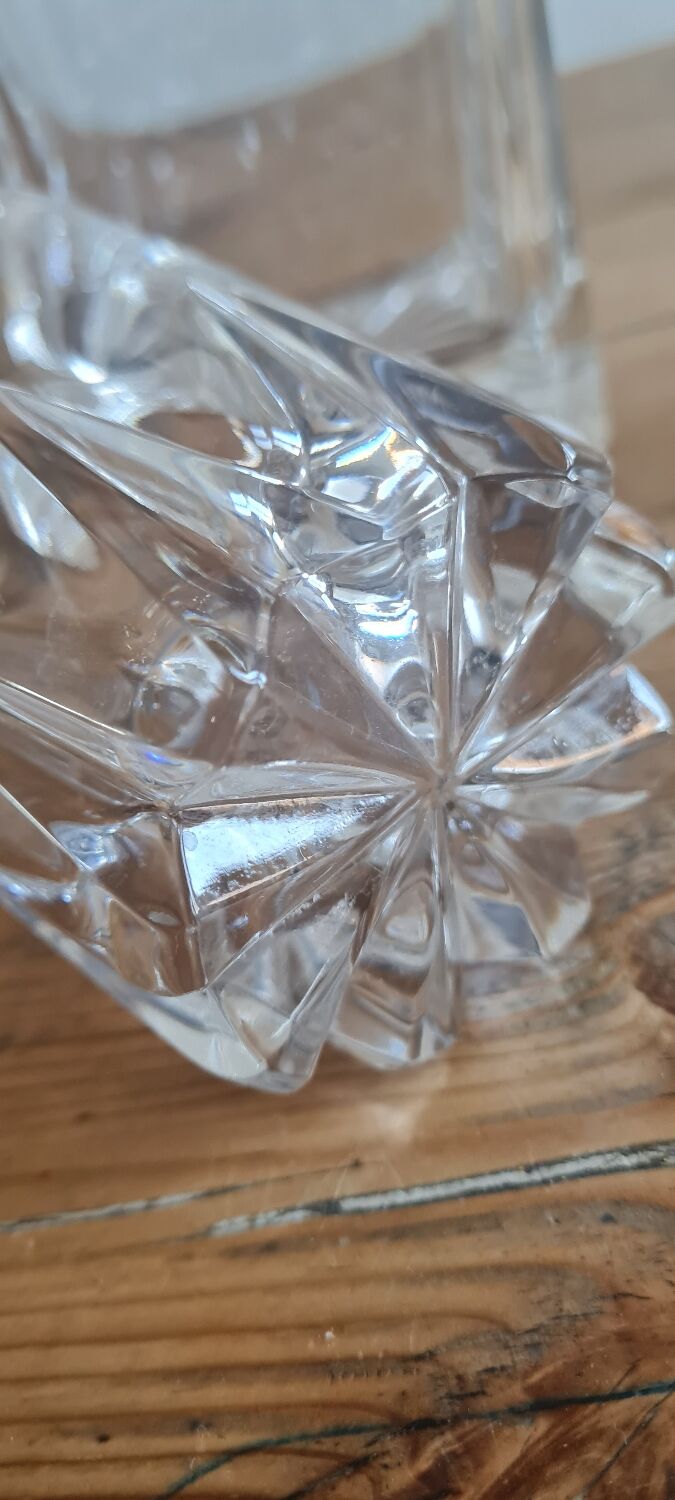 Crystal whisky decanter