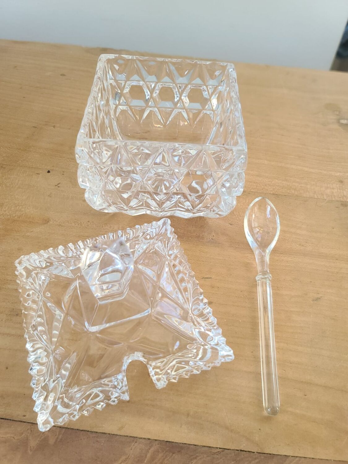 Vintage (70s) crystal sugar or other condiment pot with lid