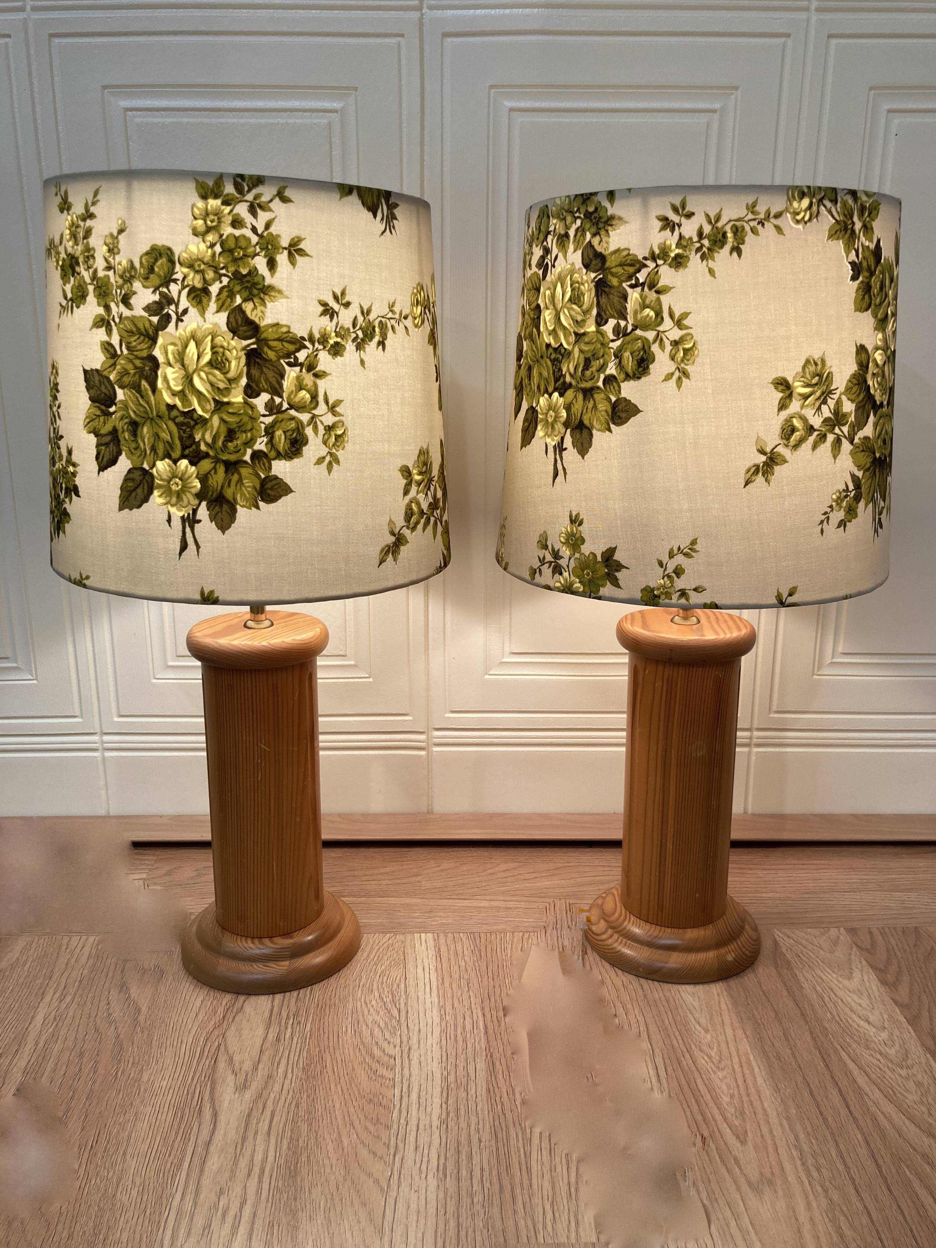 Pair of large pine lamps and "scandinavian design" fabric.