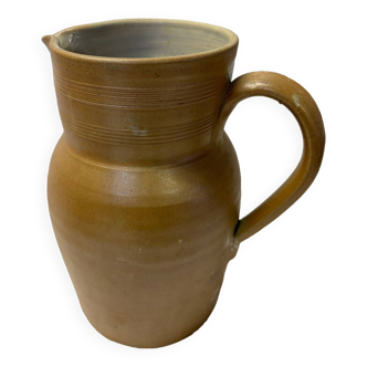 Earthen pitcher