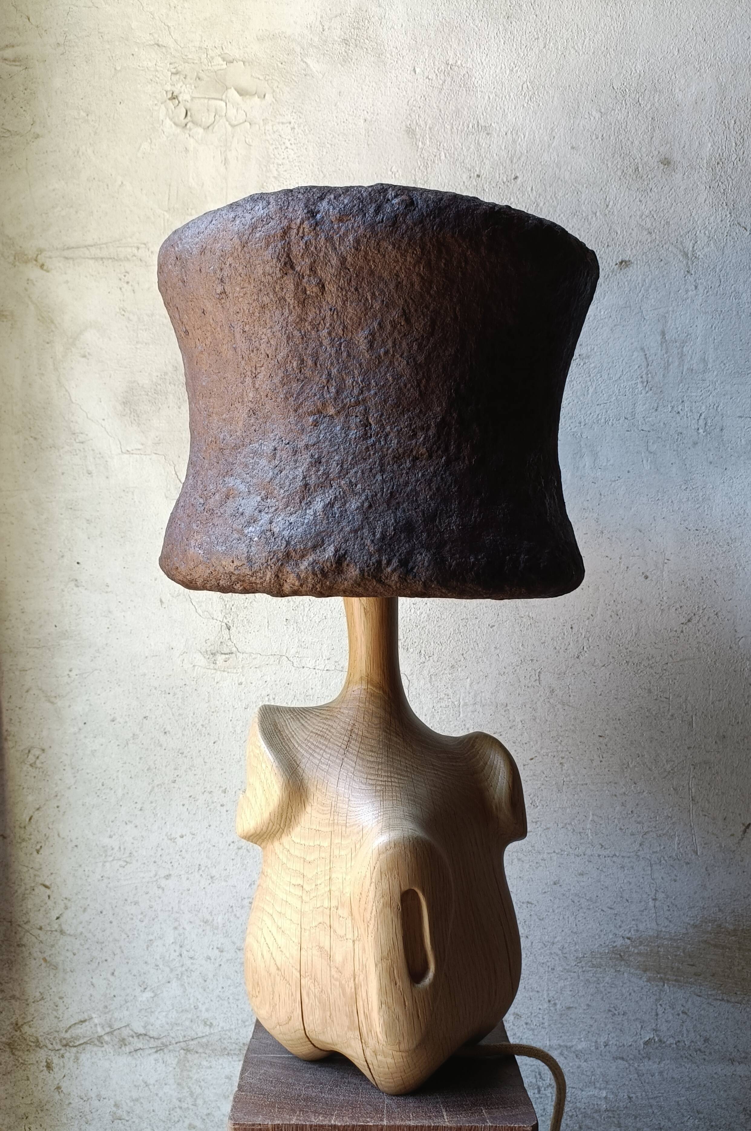 Lampe de créateur en chêne massif