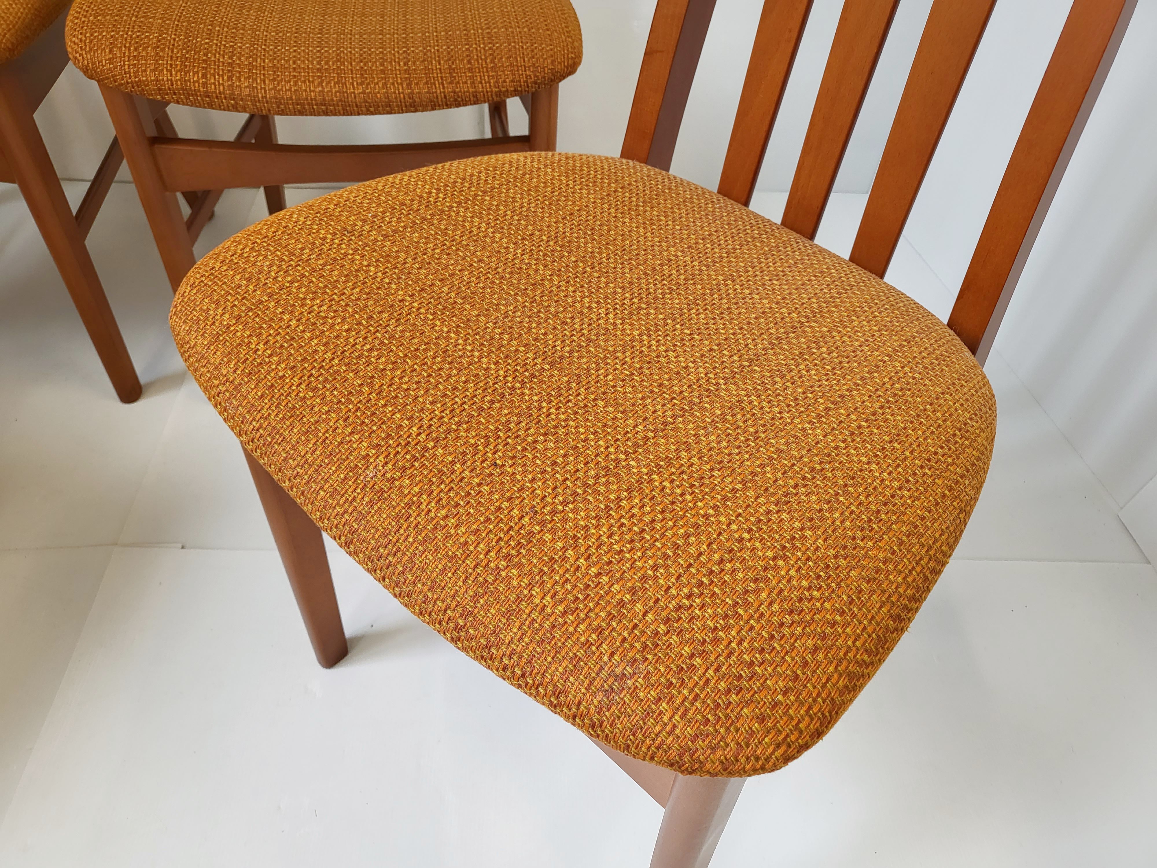 Suite of 4 chairs Jentique 1970 vintage