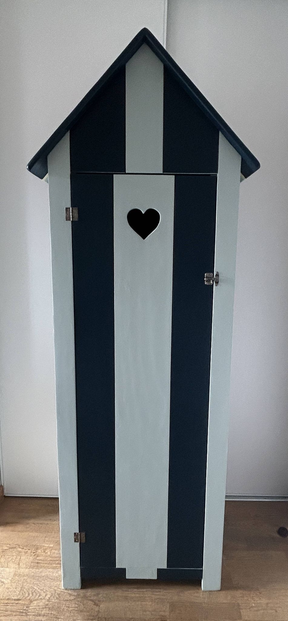 Children's wardrobe