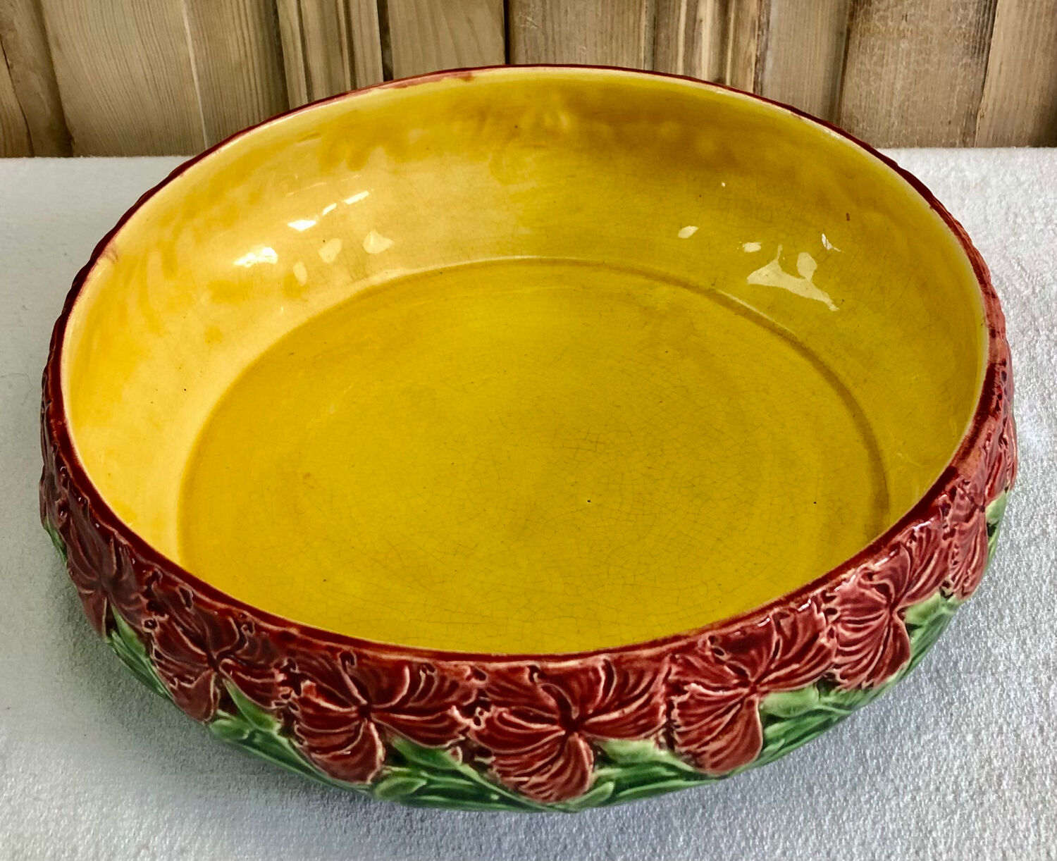 Salad bowl fruit bowl with carnations slurry Sarreguemines XIX