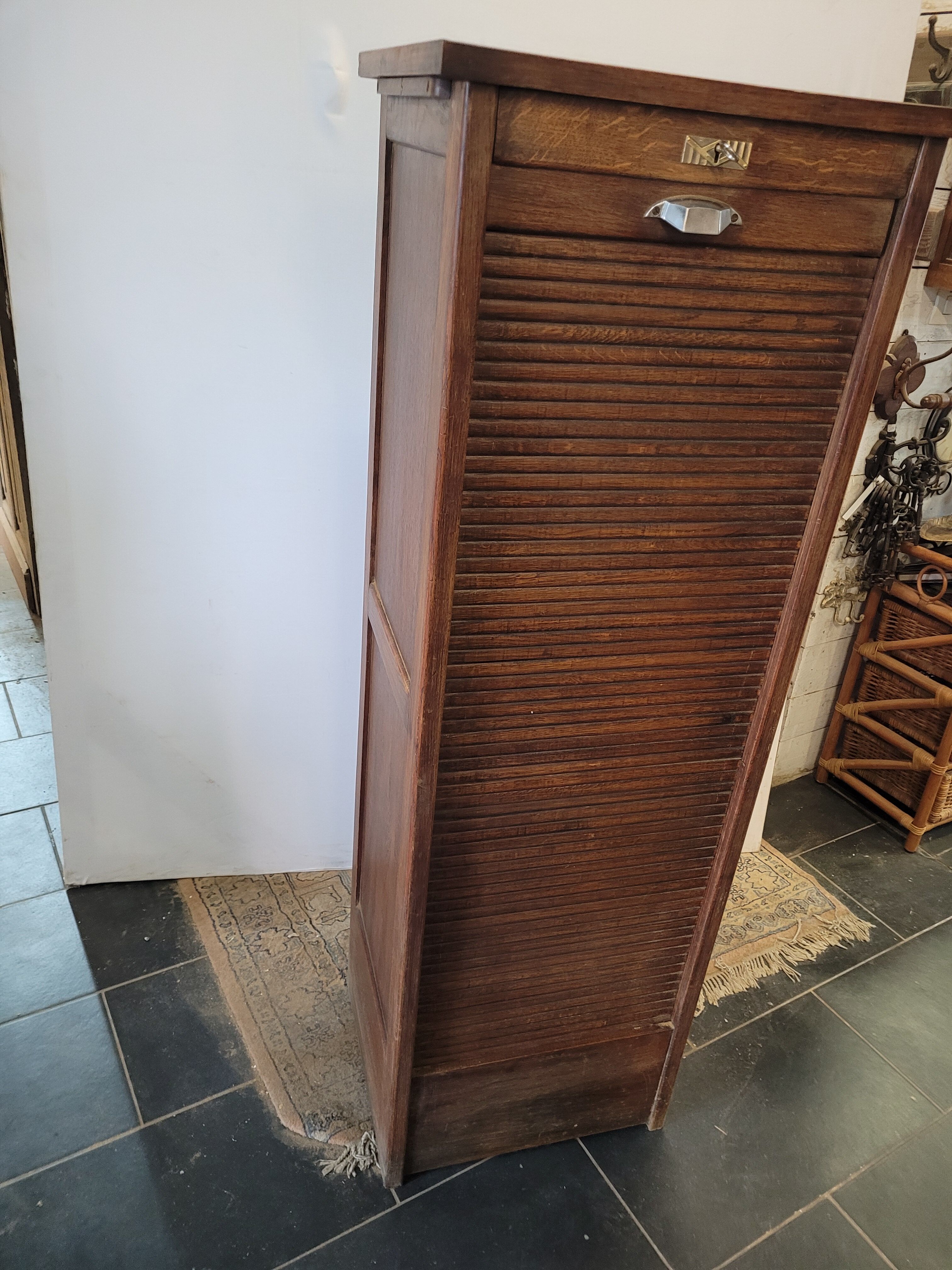 Old oak curtain binder